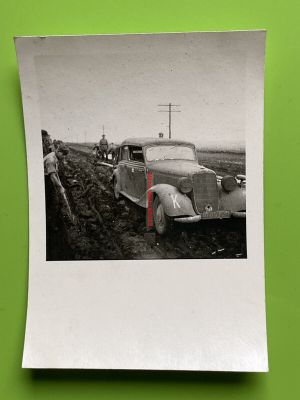 Foto, Wk2, Pkw der Wehrmacht auf Schlammstraße