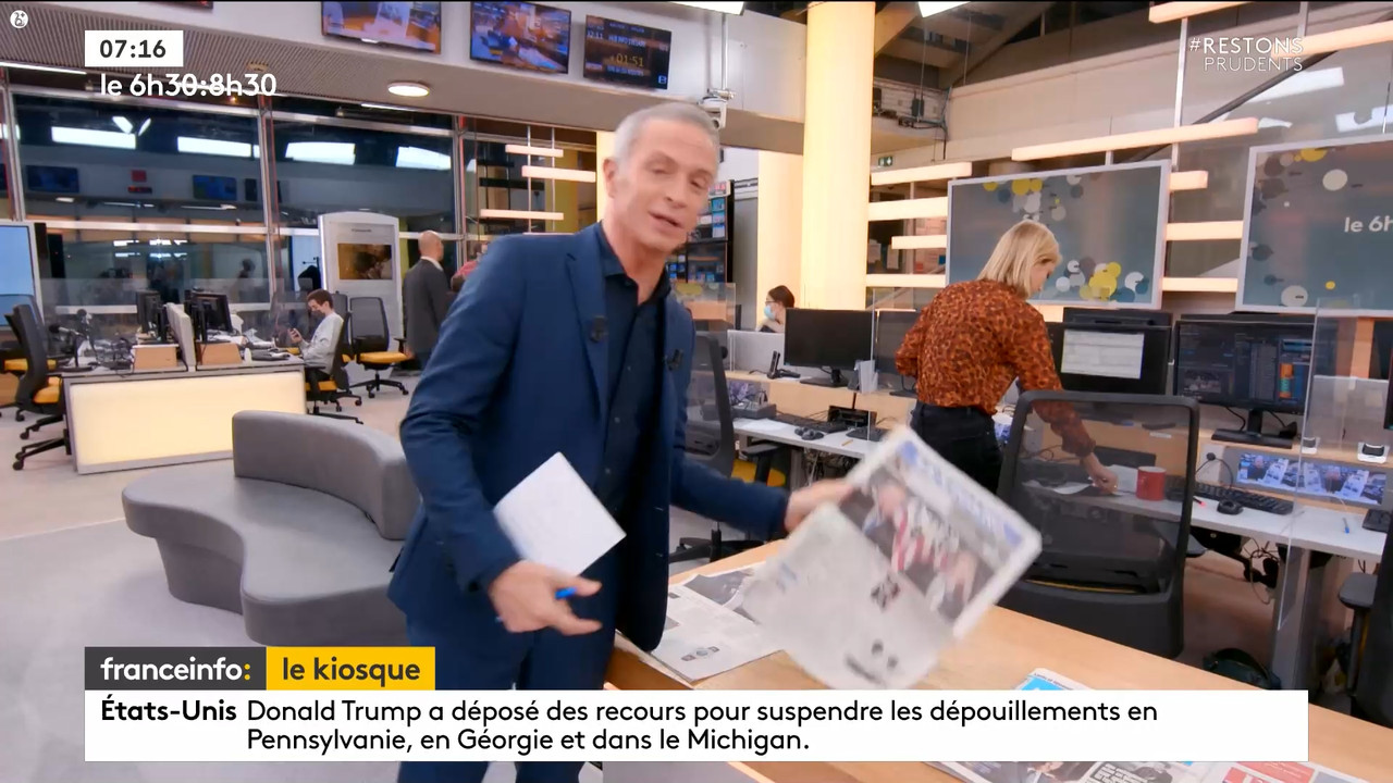 11.05 - 05.29.00 - 9h30. Entre JT, chroniques, invités et revues de p....ts_snapshot_00.53.34.823