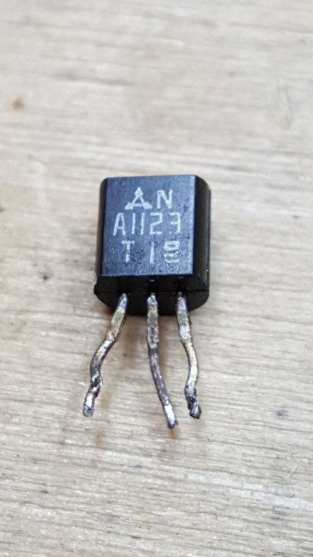[Bild: Transistor.jpg]