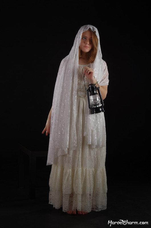 MarvelCharm_Nicolette-Lantern-001