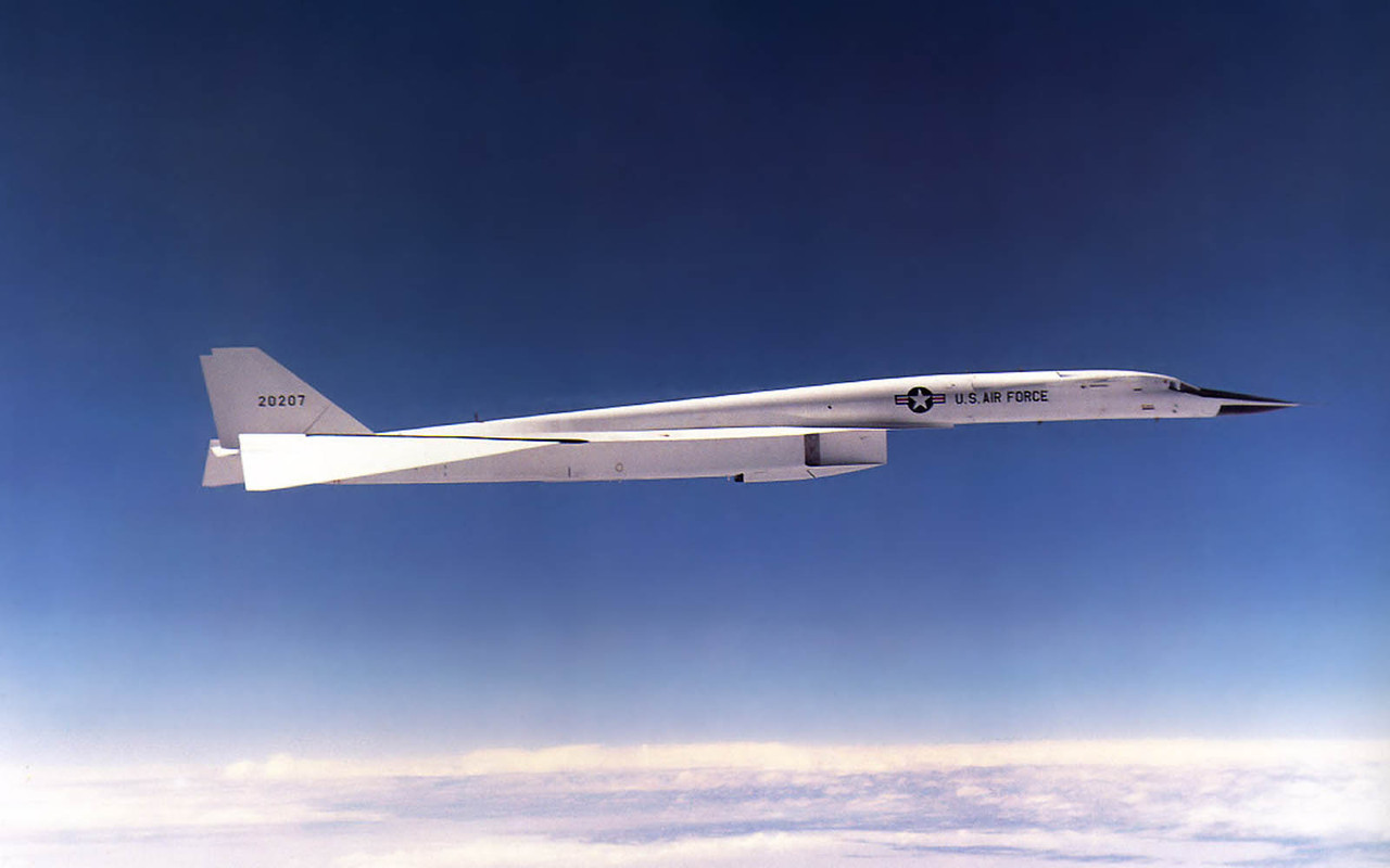 XB-70-03.jpg