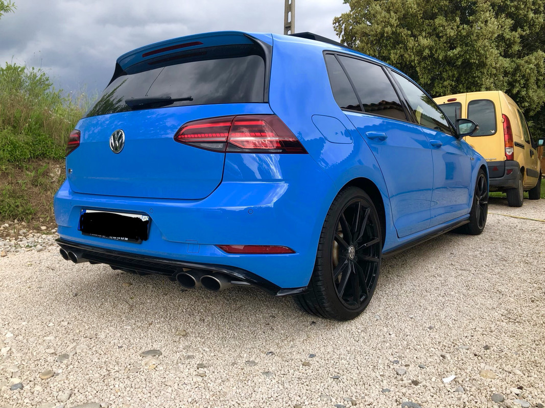 78677398-7AA5-4D11-8B3B-26BE3E0ACF9E