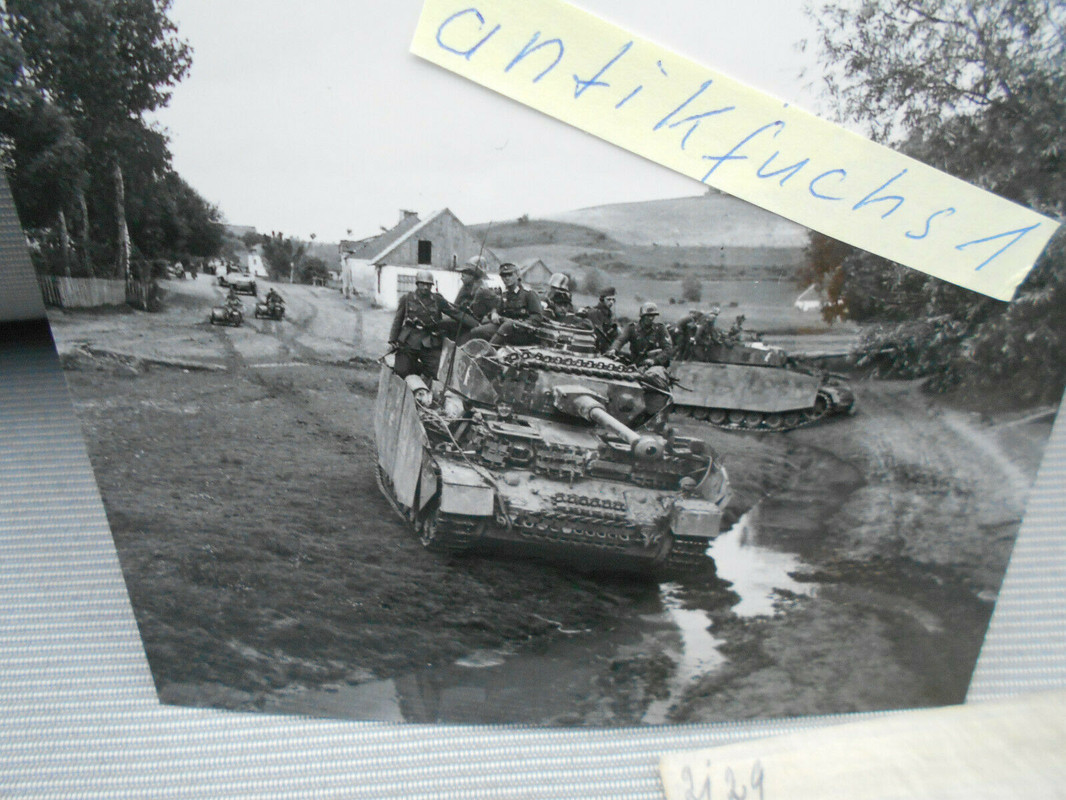 Front-Panzer IV mit Kennung Bär und 32 an der Ostfront 1943-44_2