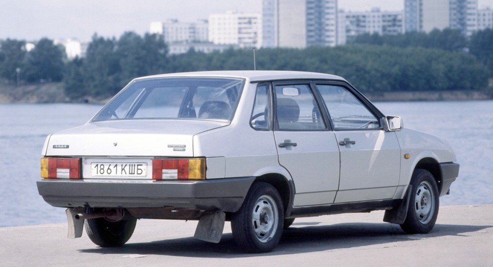 ВАЗ-21099