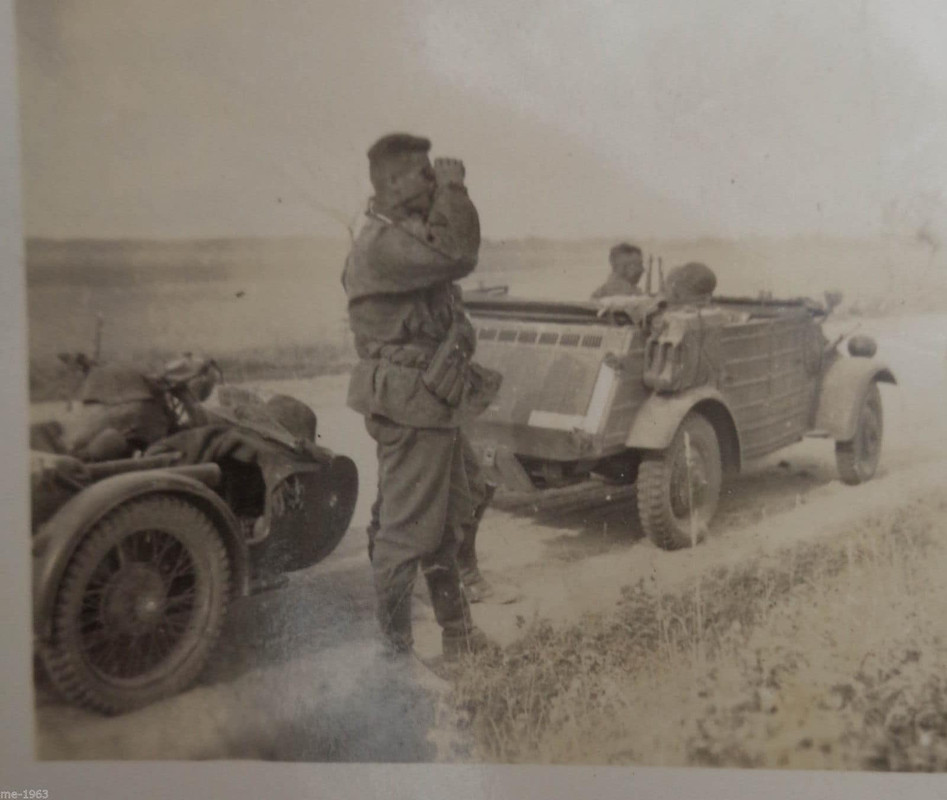 Foto Russland Elite mit VW 82 Kübelwagen