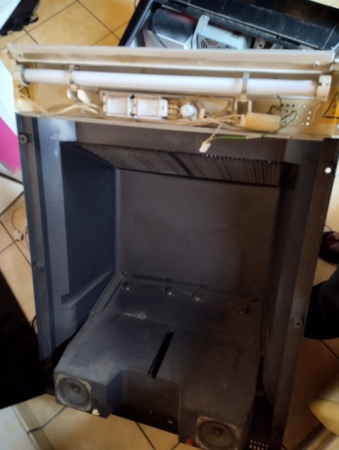 cache écran solidaire