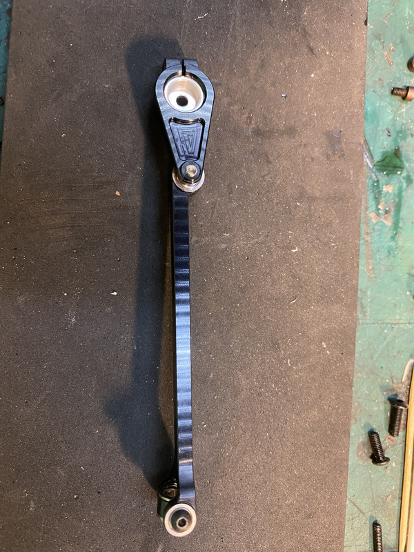 4A7BABEA-6B18-456B-A773-4E887F2C625F