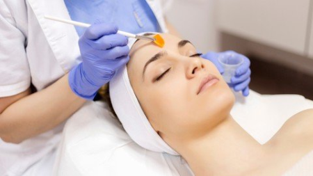 Chemical Peel course for aestheticians