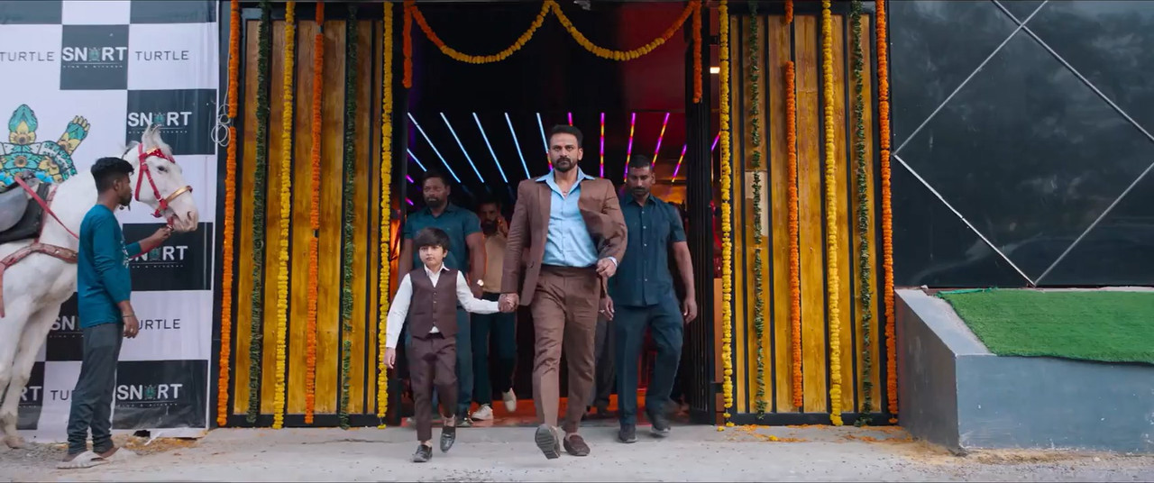Zebra 2024 WebRip [Hindi + Tamil + Telugu] 480p 720p Screenshot