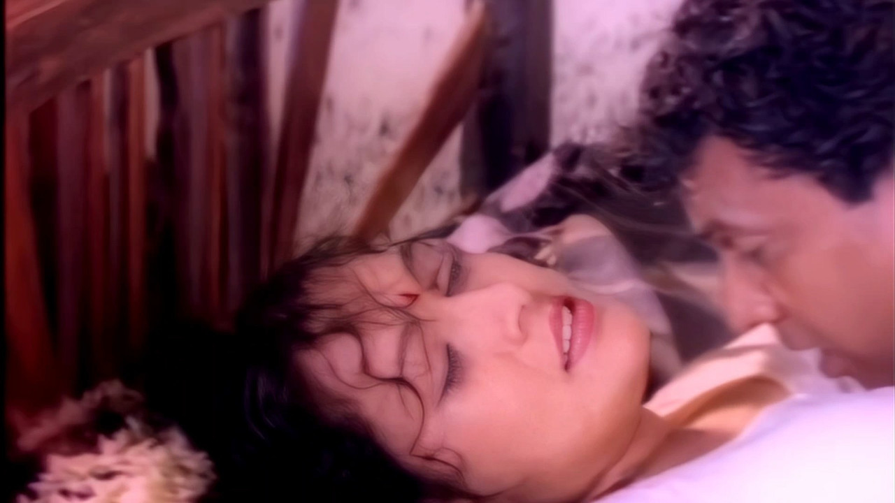 Mallu Maria Erotic Romance in white Saree.mp4_snapshot_05.19.626