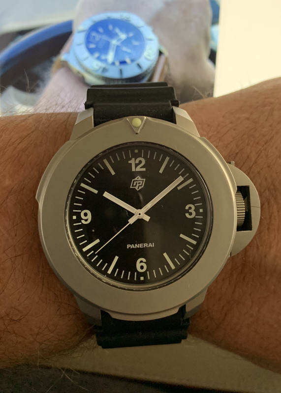 1F613C56-2001-4CE4-85B1-133C1B1932D8