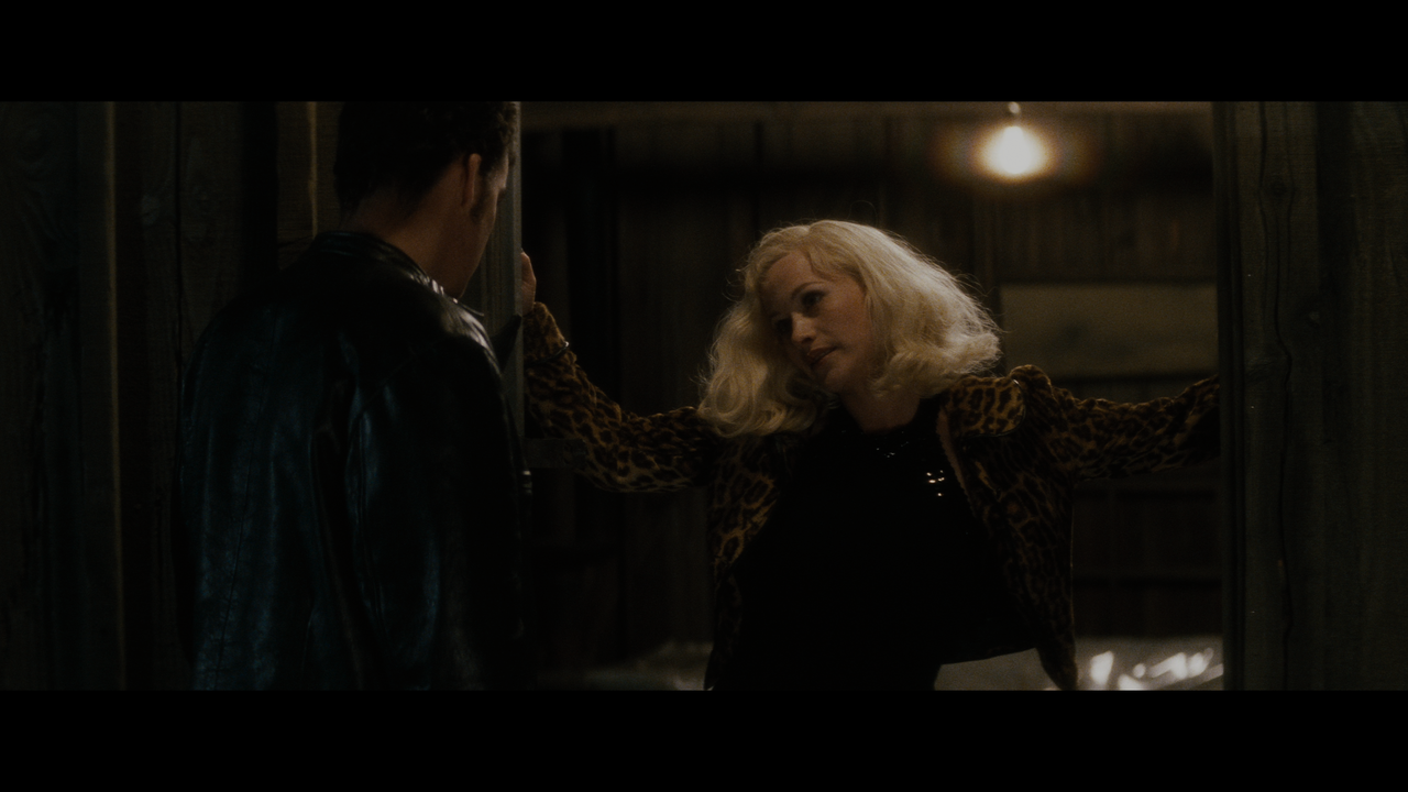 Lost Highway (4K).mkv_snapshot_01.53.10.242