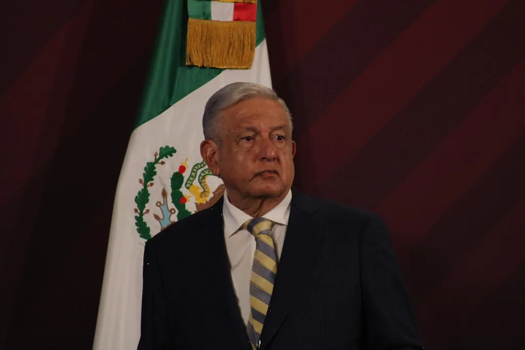 “Que se vaya a hacer publicidad con los fifís”: responde AMLO a Xóchitl Gálvez