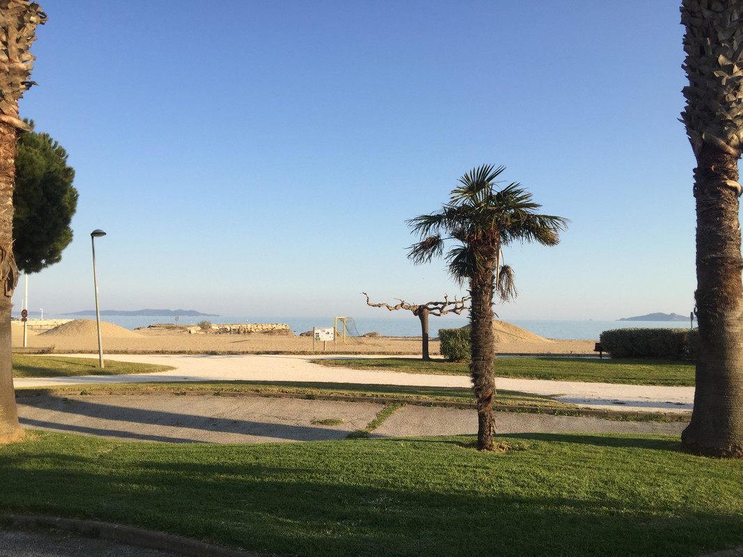 300AAEE0-E8E9-4751-98C2-B6FB16306F0B