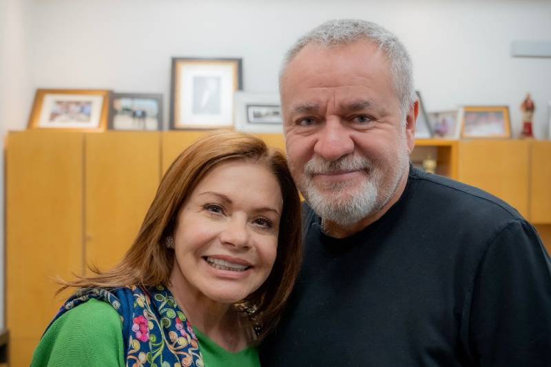 https://i.postimg.cc/5NysfKzS/Las-hijas-de-la-se-ora-Garc-a3.jpg