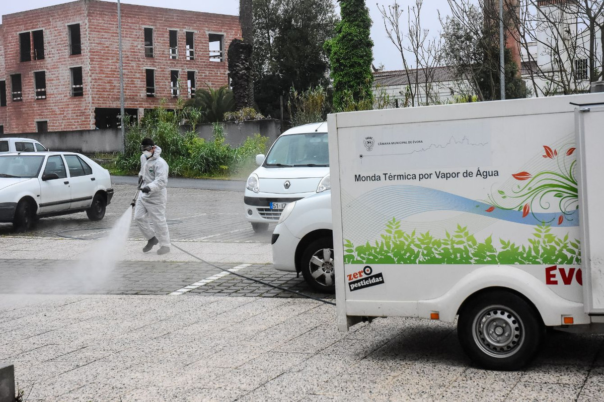 ÉVORA: HIGIENIZAÇÃO E LIMPEZA DE ESPAÇOS PÚBLICOS 2