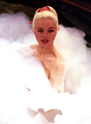 Diana-Dors-c13