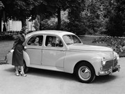 Peugeot-203-08.jpg
