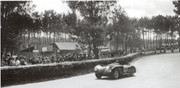 24 HEURES DU MANS YEAR BY YEAR PART ONE 1923-1969 - Page 30 53lm19-Jag-XK120-C-PWithehead-IStewart