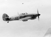 https://i.postimg.cc/5Xhf4R2p/Hawker-Hurricane-IIb-SAAF-1-Sqn-AXX-Harry-Gaynor-HL527-note-20mm.jpg