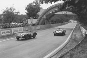 24 HEURES DU MANS YEAR BY YEAR PART ONE 1923-1969 - Page 39 56lm08-Aston-Martin-DB-3-S-Stirling-Moss-Peter-Collins-8