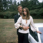 Barbara-Bach-b20