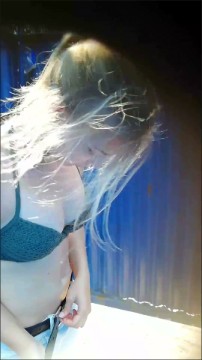 [Image: Voyeur16775100921.jpg]