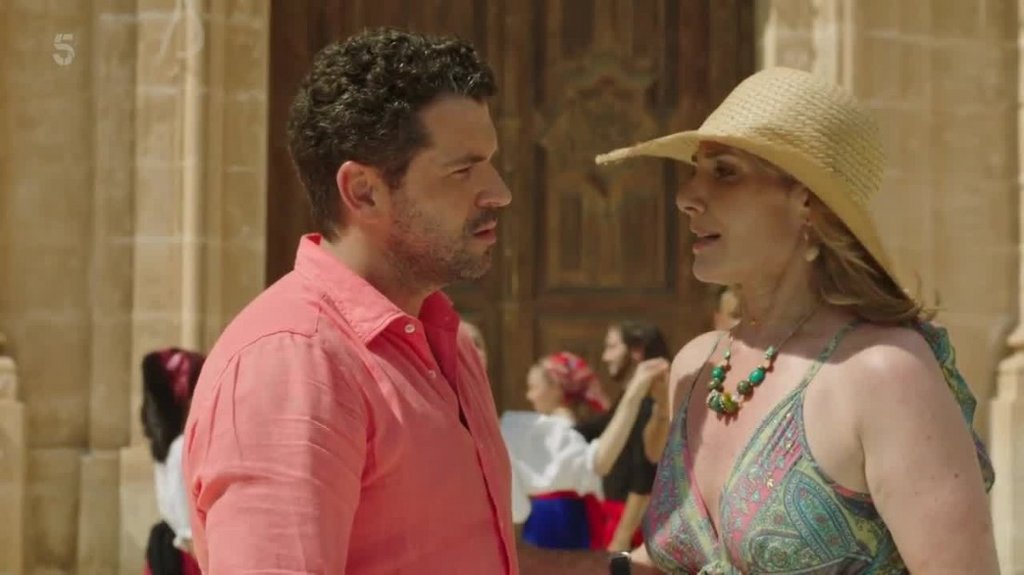 [Image: rqo17bz6f1bs.jpg]