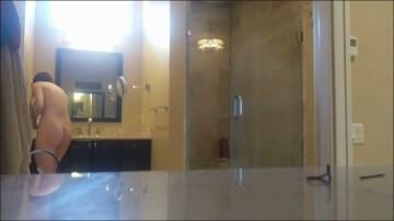 [Image: Voyeur7085133407.jpg]