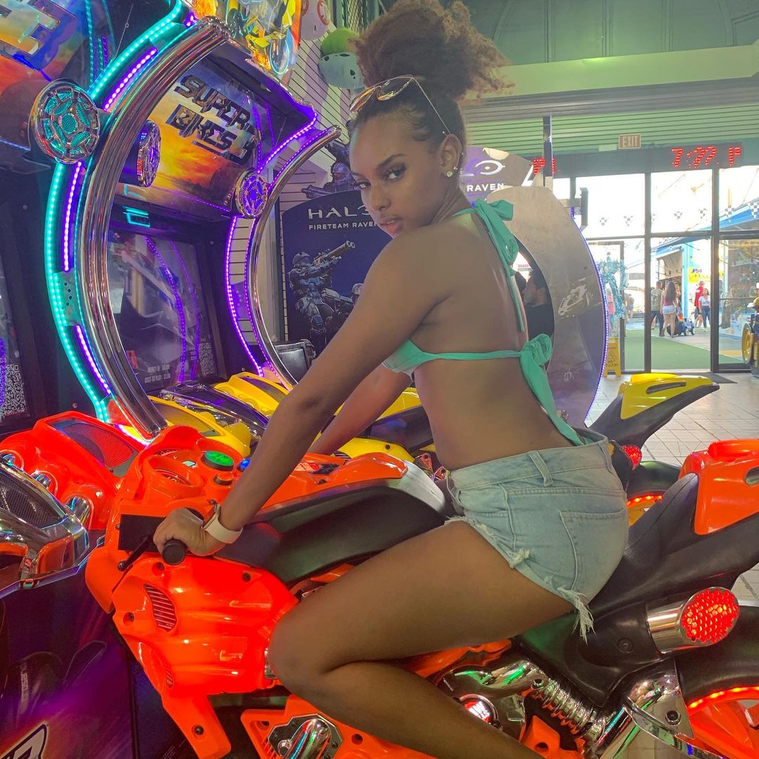queenb-babyy-2.jpg