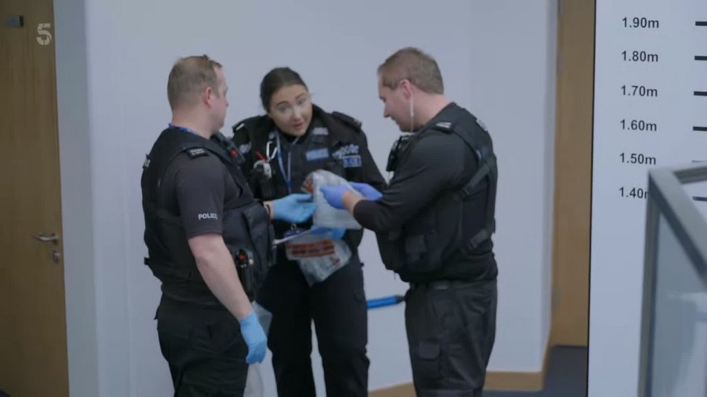 [Image: 2q8gqag0szi7.jpg]