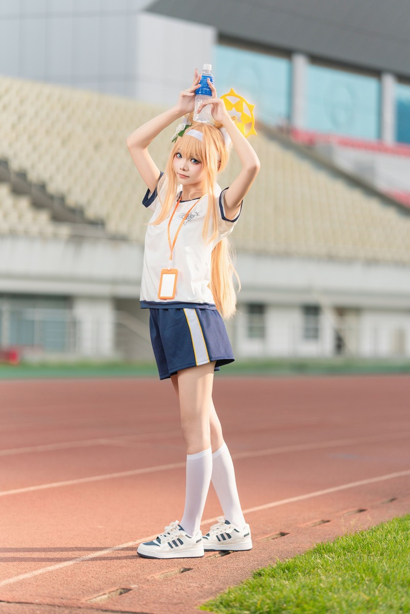 艾西Aiwest 碧蓝档案伊落玛丽体操服Cosplay写真图集 高清美图 44P (178MB)插图1