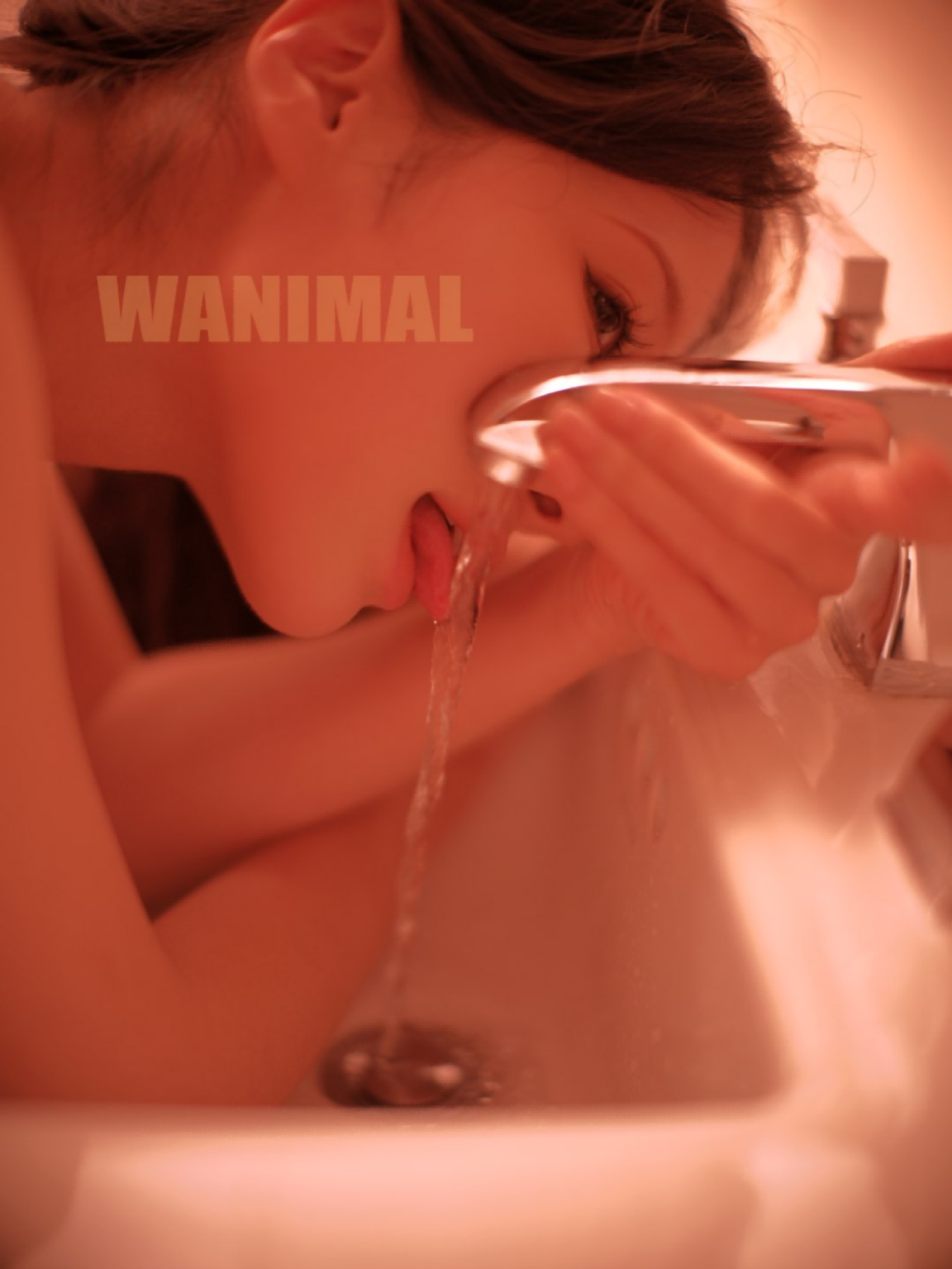 蠢沫沫王动作品集，蝴蝶结与长发的冷峻美学，104P+1视频插图9