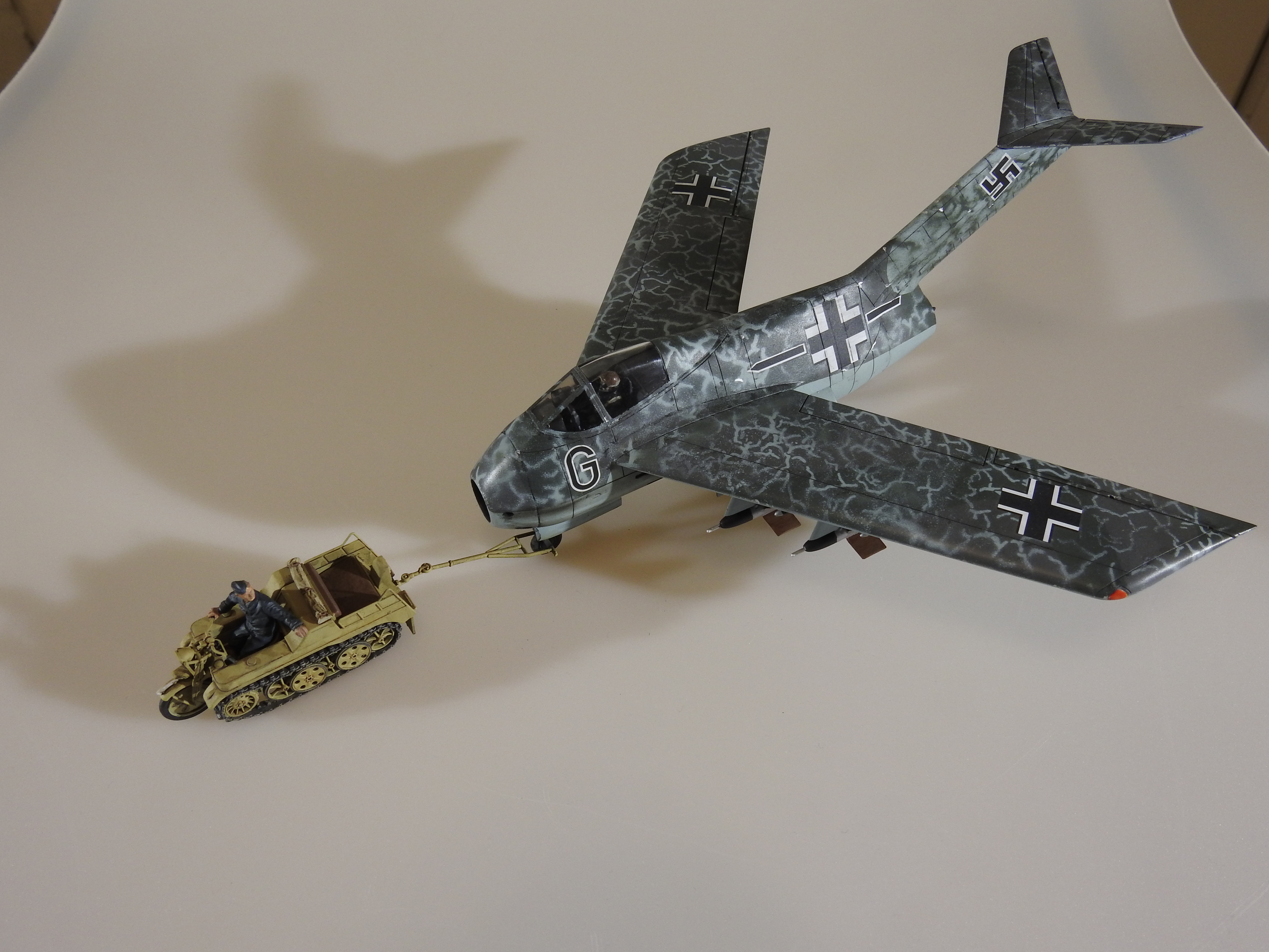 Focke Wulf Ta183A Huckebein Tamiya/AM, 1:48 - Klar DSCN9288