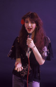 kate-bush-mc08
