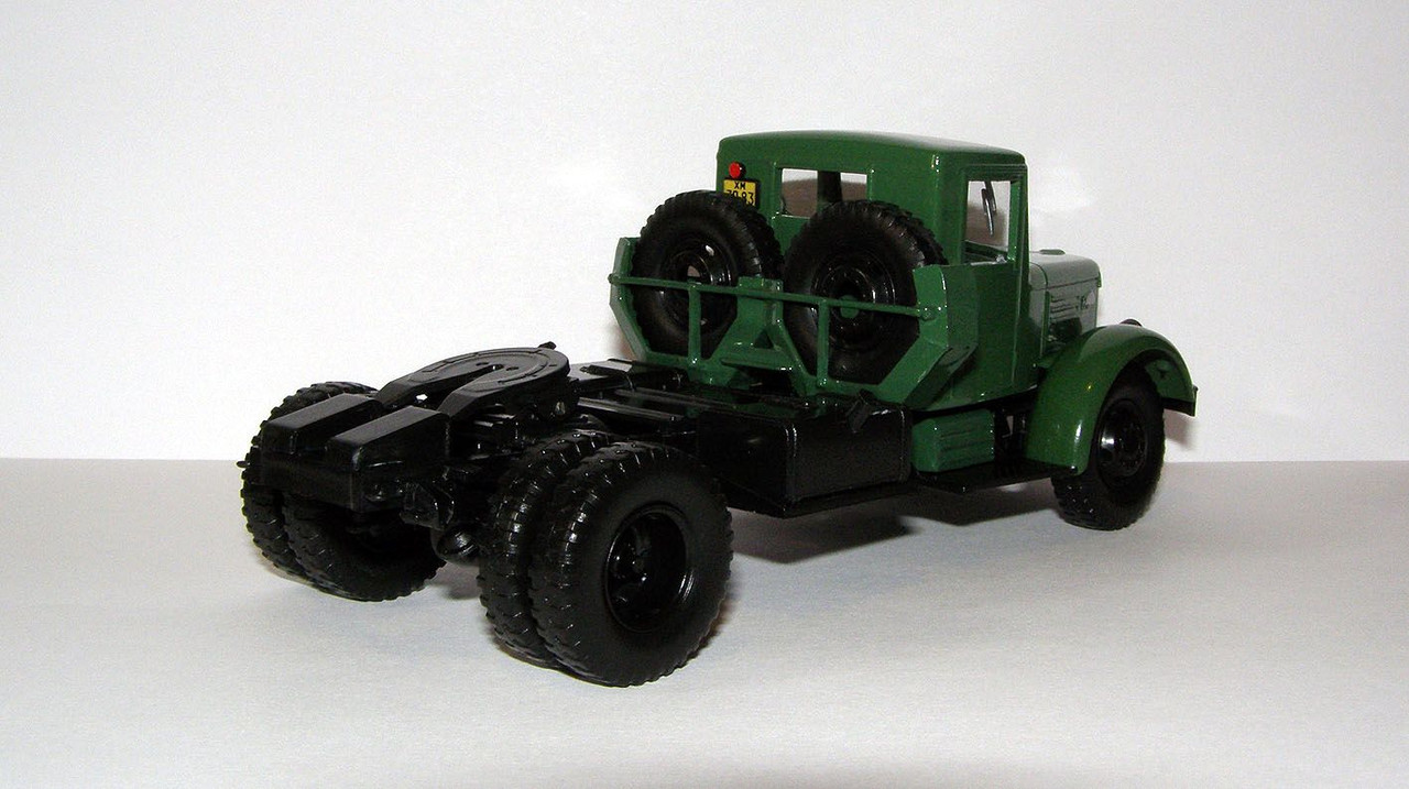 1951 MAZ-200V (XinYu 7057AVD) 2