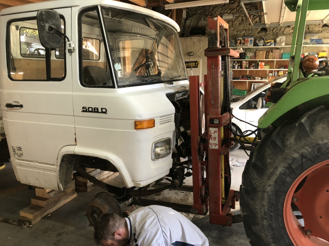 61AD804D-A772-4811-8DFB-42401E1C6B72