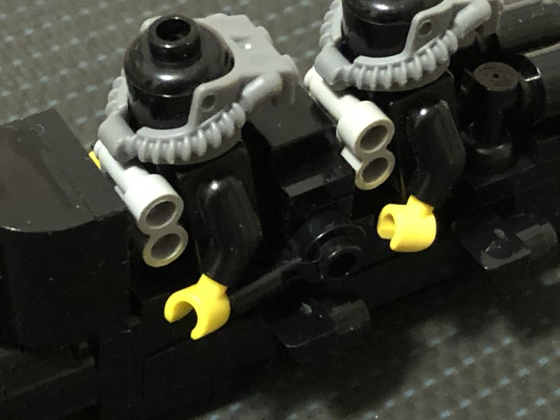 763-C00-C9-1-D71-4-BA4-81-FE-0-C33513868