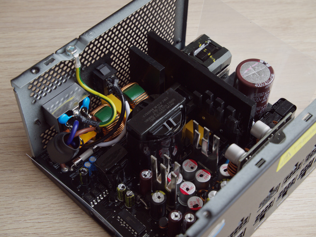 Einarex-Nexus-L1-750-W-interior-emi.jpg