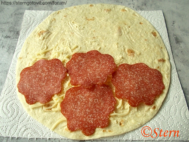 Тортилья с моцареллой в аэрогриле