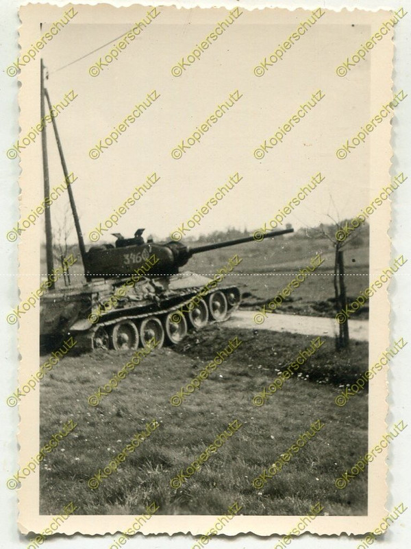 Foto, zerstörter Panzer, Endkampf April 1945 um 