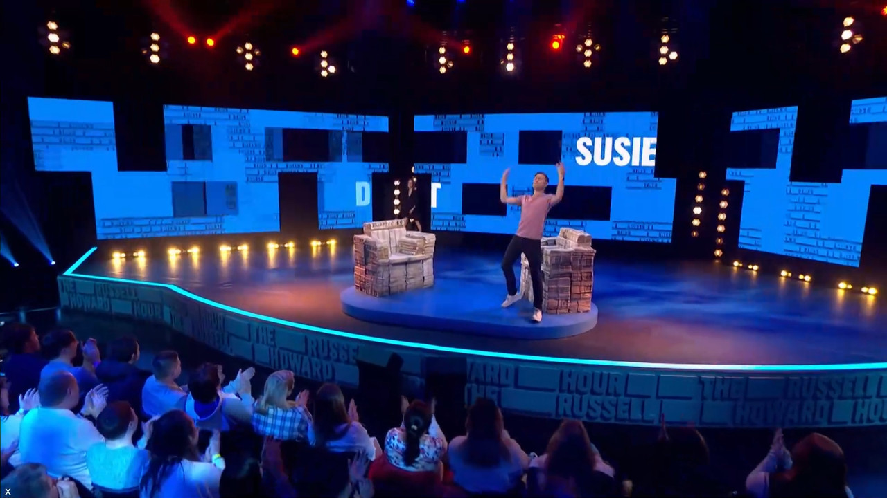 11.22 - 23.00.00 - The Russell Howard Hour. New & Exclusive. Russell ....mts_snapshot_00.45.03.988