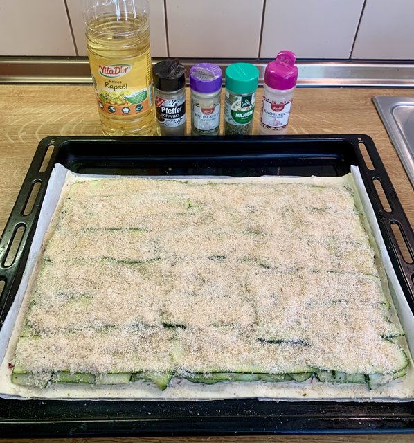 Тарт с кабачками на слоёном тесте