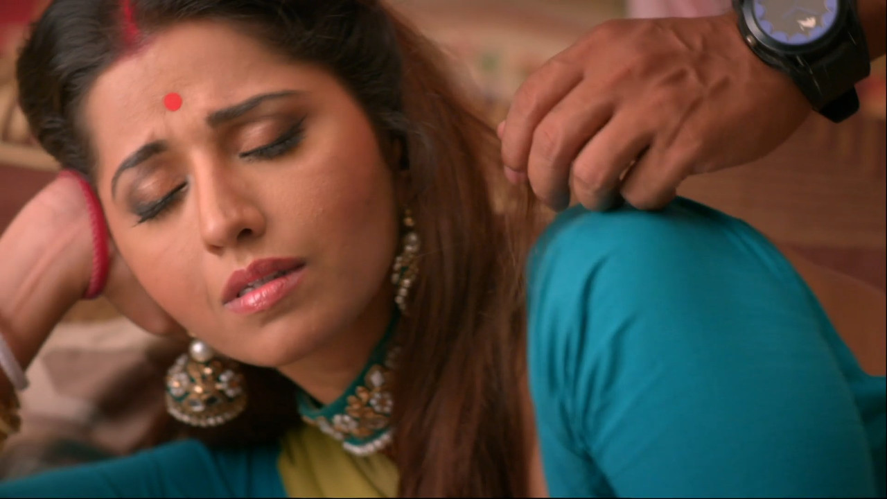 ridhima tiwari hot scene.