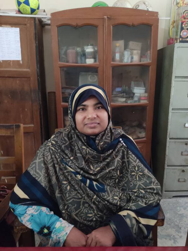 শিক্ষক