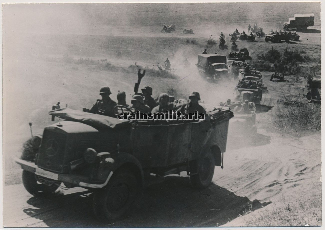 Foto Vormarsch Mannschaftswagen Mercedes 1500A S
