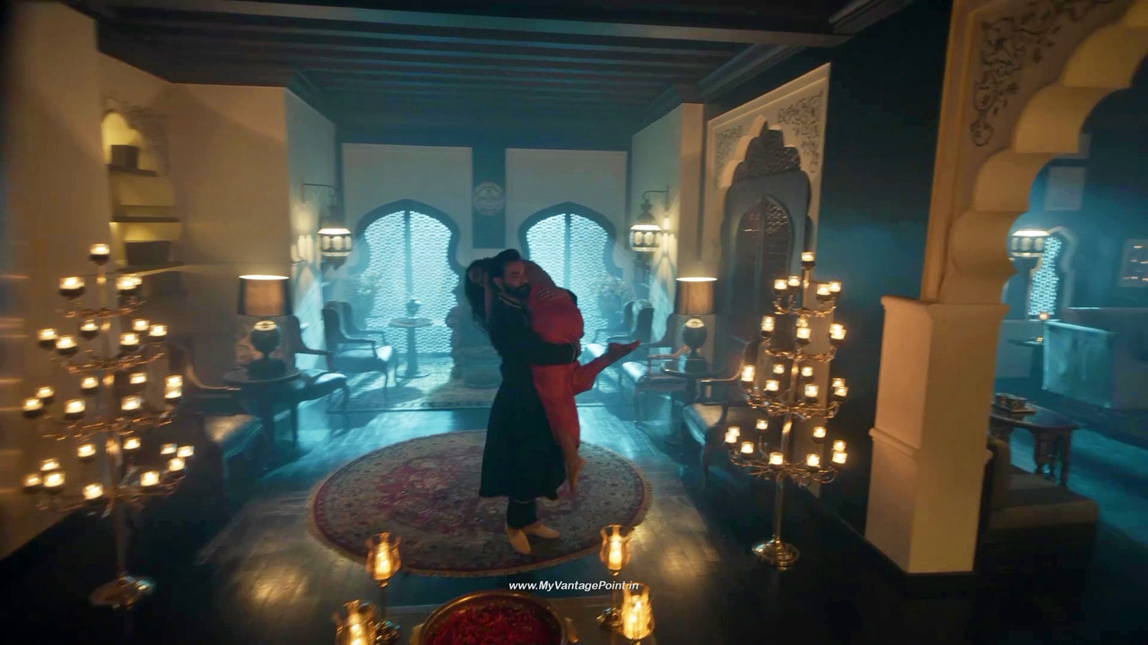 181Esha Gupta Hot in Aashram Web Series