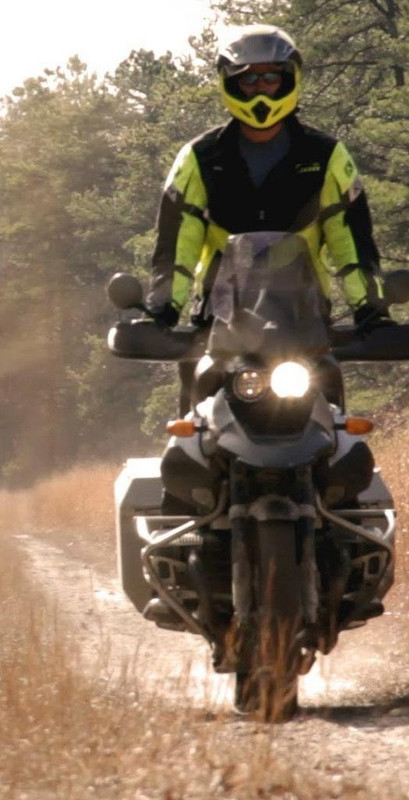 achtergrond-keri-motoren-offroad