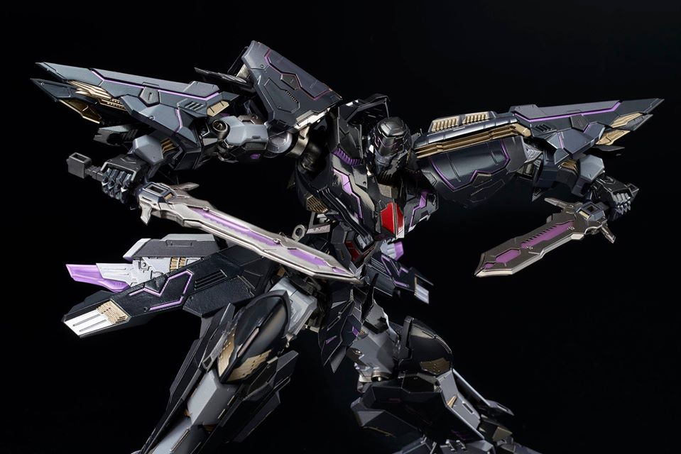 Flame-Toys-Kuro-Kara-Kuri-Megatron-13