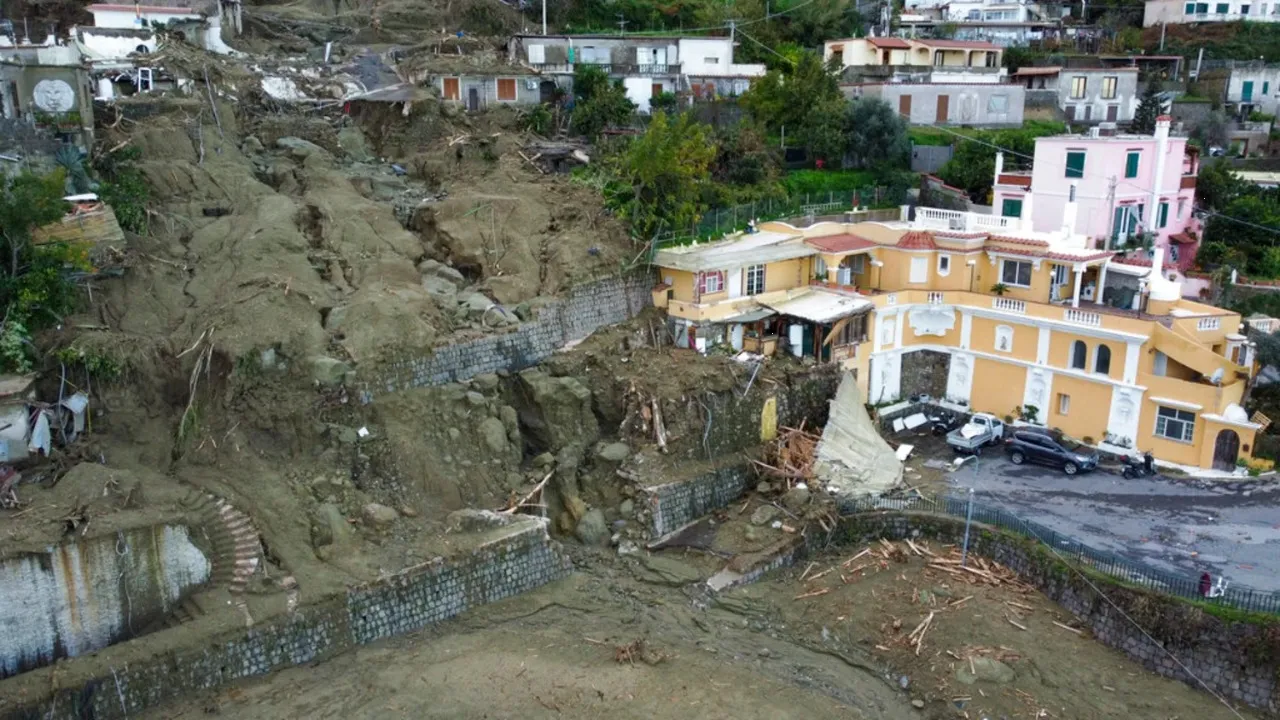 Italia declara estado de emergencia por deslave; reporta 5 muertos y desaparecidos  